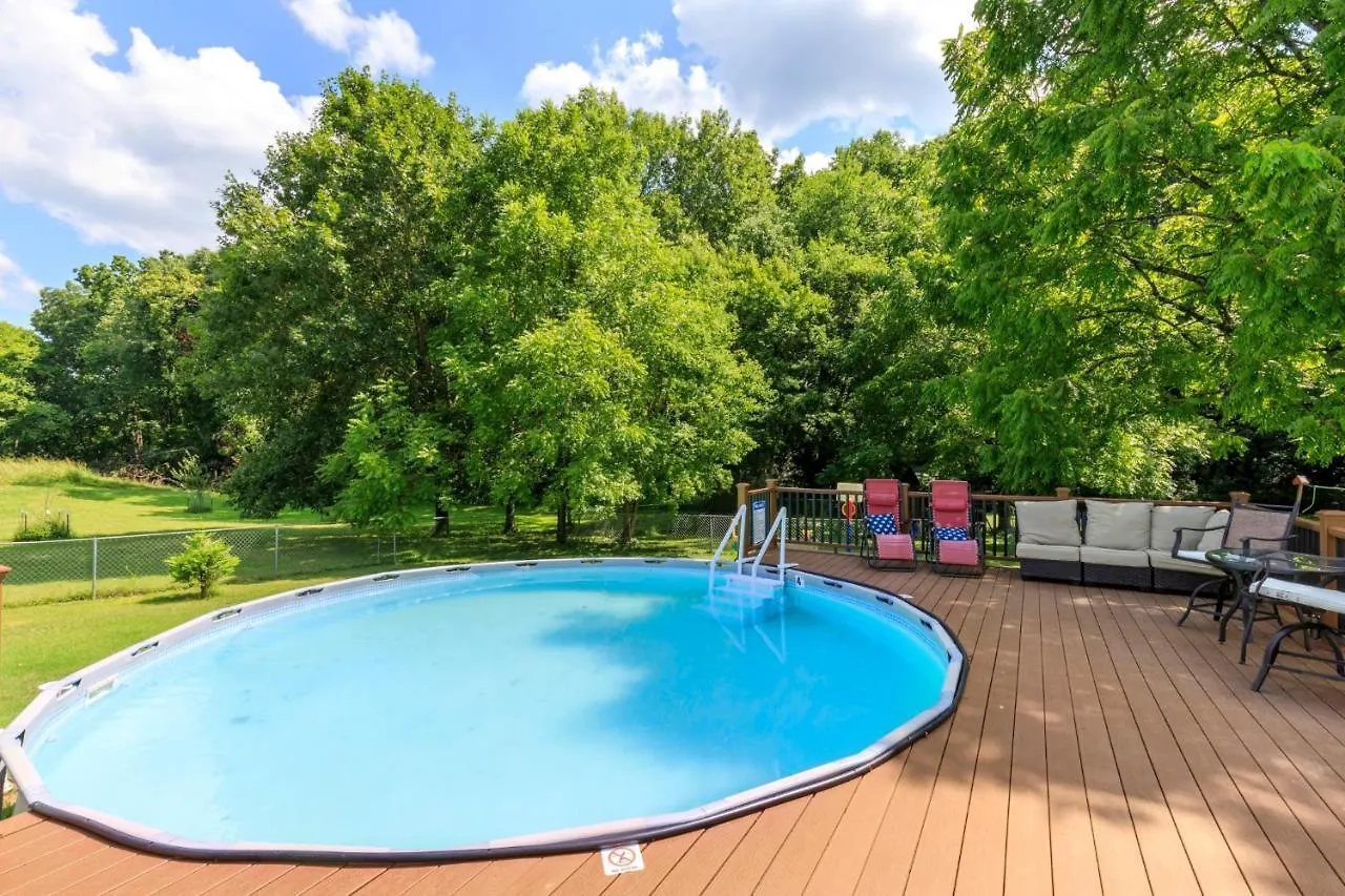 4 Bedroom Country Getaway Nashville Villa
